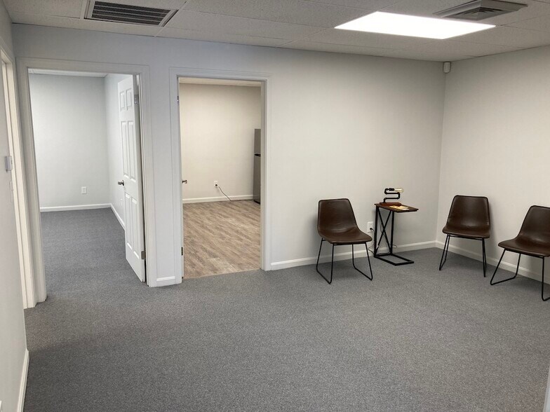 More Photos Of 38-40 Market St, Amesbury Office Residential For Sale