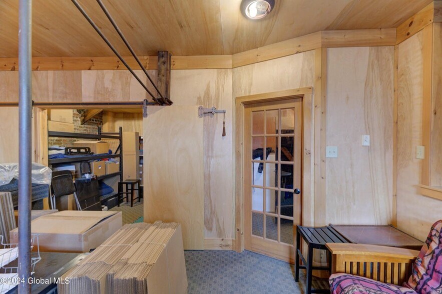 More Photos Of 36 River St, Troy Warehouse For Sale