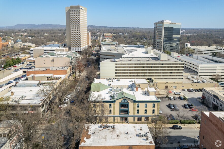 More Photos Of 200 N Main St, Greenville Office Residential For Lease