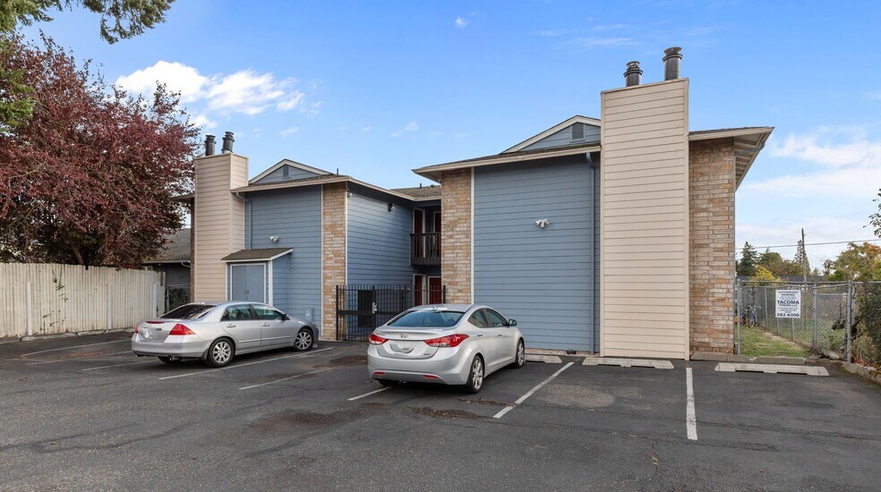 Primary Photo Of 3332 Chandler St, Tacoma Apartments For Sale