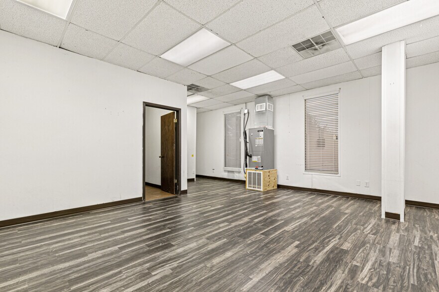 More Photos Of 1301 Northwest Hwy, Garland Office For Sale