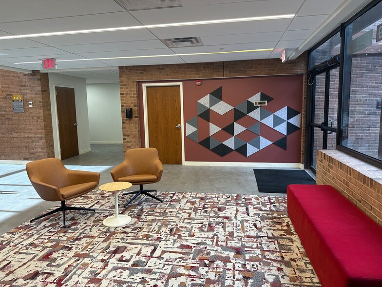 Primary Photo Of 11969-11975 Westline Industrial Dr, Saint Louis Office For Lease