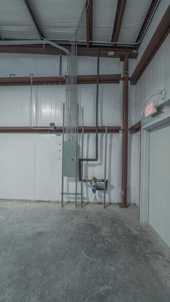 More Photos Of 8051 S Sam Houston Pky, Houston Unknown For Lease