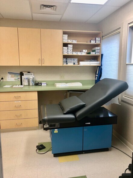 More Photos Of 520 Saybrook Rd, Middletown Medical For Lease