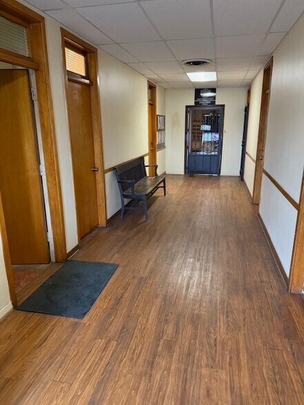 More Photos Of 6301-6305 Van Nuys Blvd, Van Nuys Medical For Sale