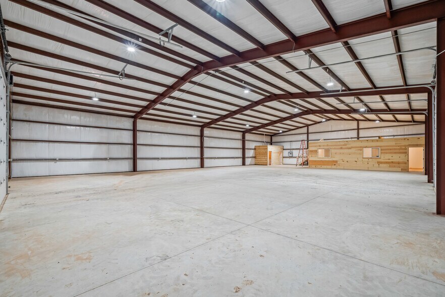 More Photos Of 6322 F M 2641, Shallowater Industrial For Lease
