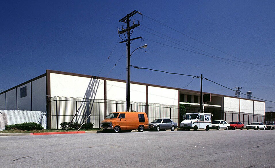 More Photos Of 249 131st St, Los Angeles Warehouse For Lease
