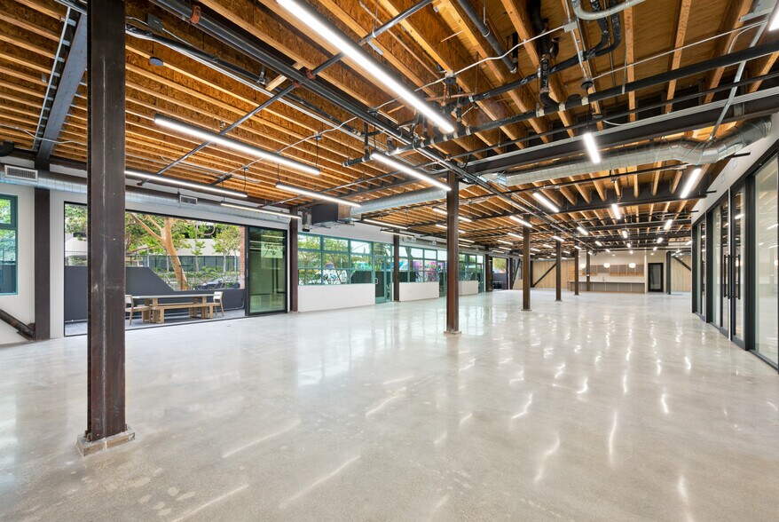 More Photos Of 1447 Cloverfield Blvd, Santa Monica Office For Lease