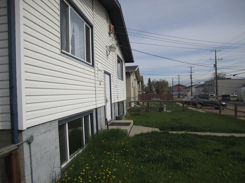 More Photos Of 13011 83rd St NW, Edmonton Apartments For Sale