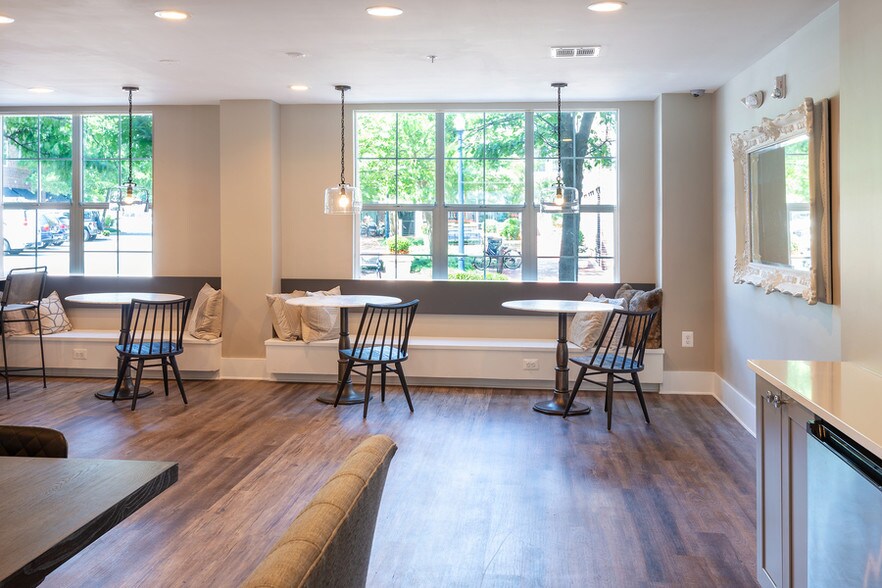 More Photos Of 1901 West St, Annapolis Apartments For Lease