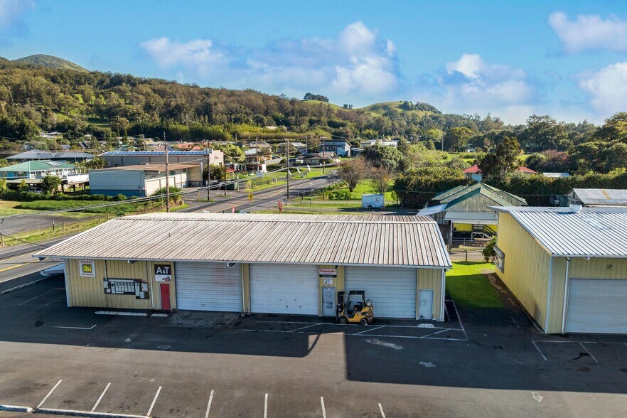 More Photos Of 64-1013 Mamalahoa Hwy, Kamuela Storefront Retail Office For Sale