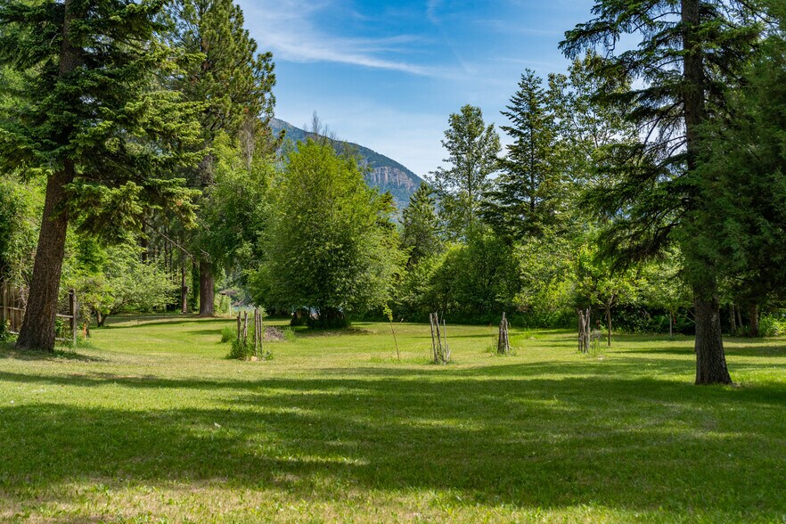 More Photos Of 659 US Highway 2 E, Columbia Falls Manufactured Housing Mobile Home Park For Sale