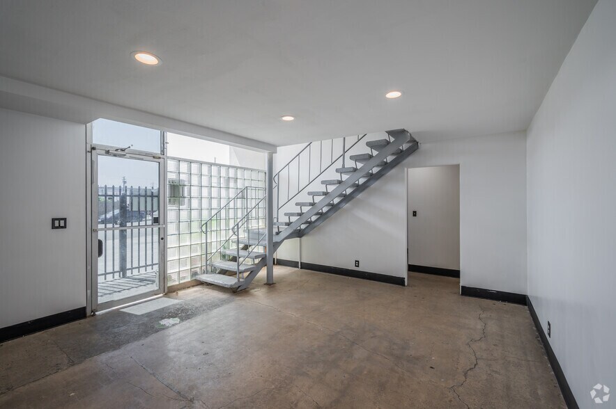 More Photos Of 8431 Monroe Ave, Stanton Industrial For Sale