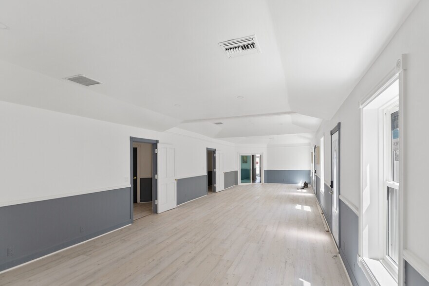 More Photos Of 10201 Imperial Ave, Cupertino Office For Sale