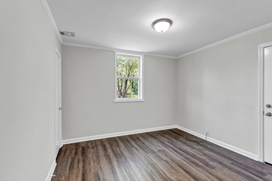 More Photos Of 2737 Gaston Ave, Knoxville Apartments For Sale