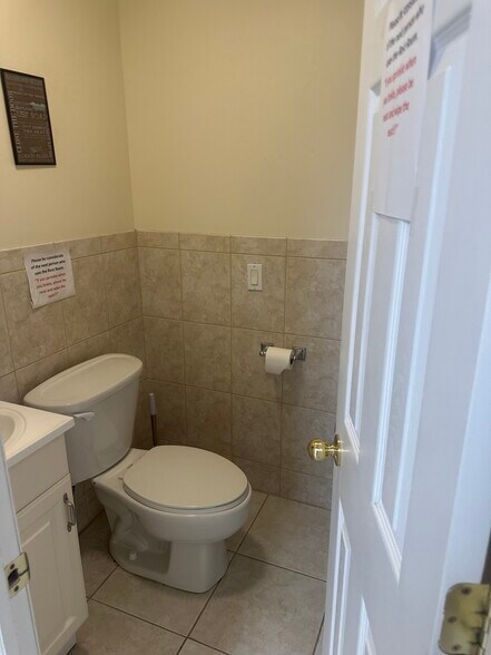 More Photos Of 640 Belle Terre Rd, Port Jefferson Medical For Lease