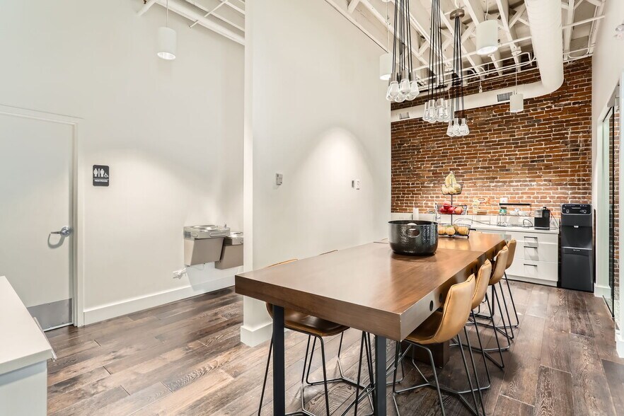 More Photos Of 1725 Blake St, Denver Office For Lease