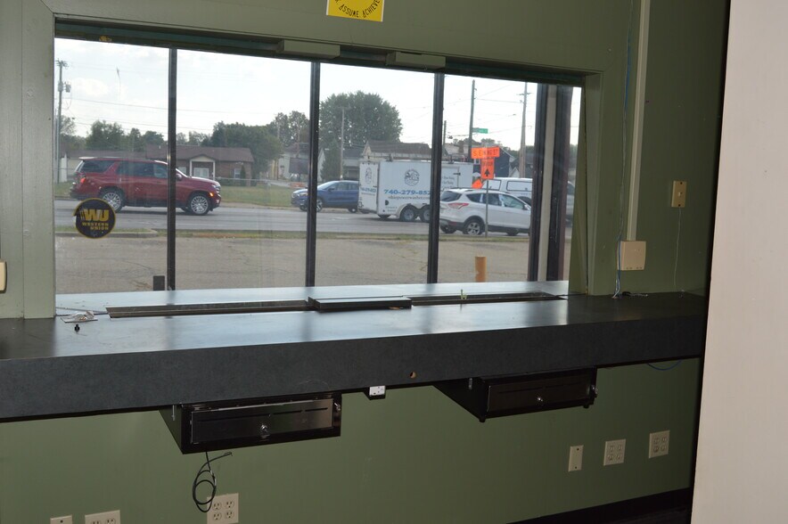 More Photos Of 1301 E Main St, Lancaster Freestanding For Sale