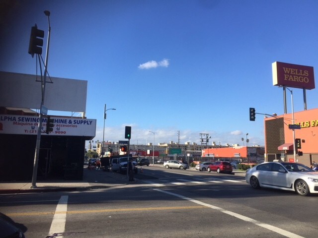 Primary Photo Of 2601 S Broadway, Los Angeles Warehouse For Lease