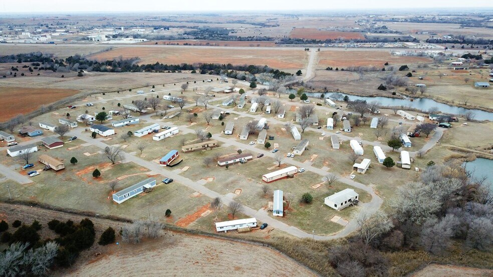 Primary Photo Of 3203 S Highway 183, Clinton Multifamily For Sale