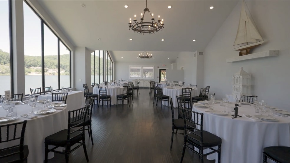 More Photos Of 11 Lakeside Dr E, Belvidere Restaurant For Sale