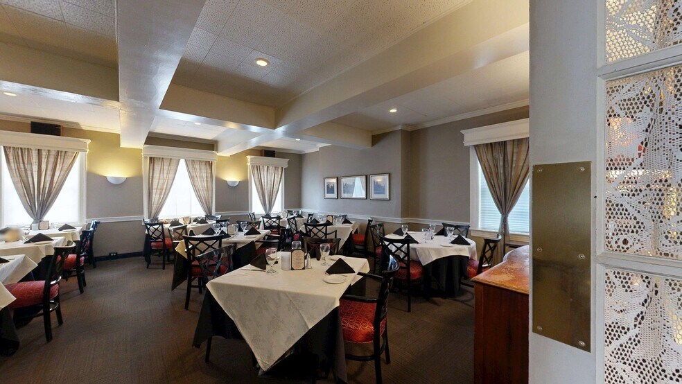 More Photos Of 5701 Bryant St, Pittsburgh Restaurant For Sale