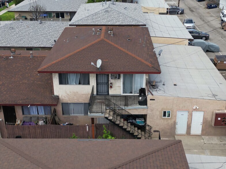 More Photos Of 1228 W Rosewood Ct, Ontario Multifamily For Sale