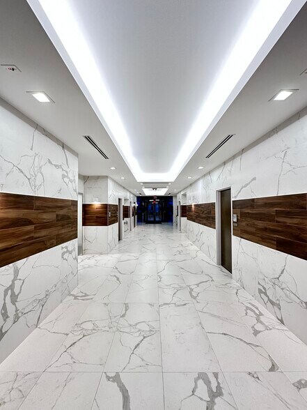 More Photos Of 14261 Commerce Way, Miami Lakes Office For Lease