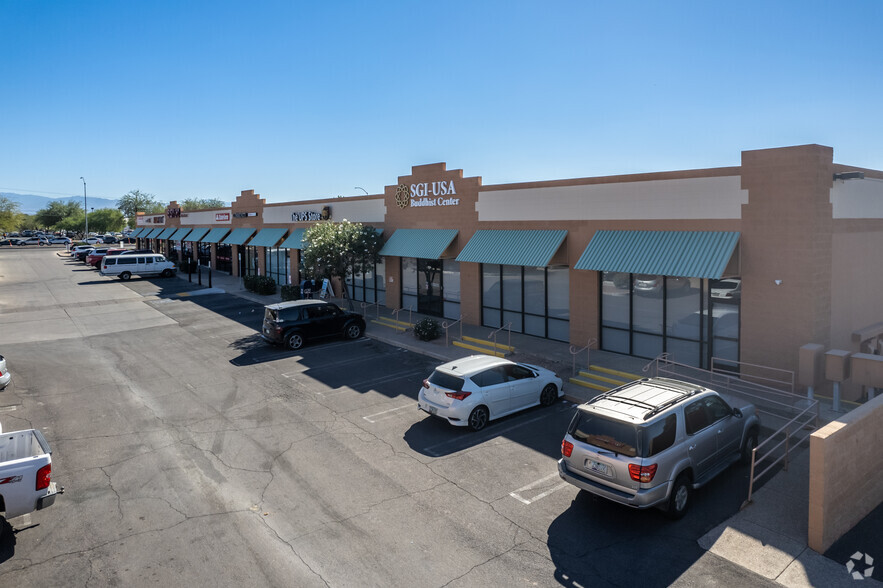 More Photos Of 1830 E Broadway Blvd, Tucson Storefront For Lease
