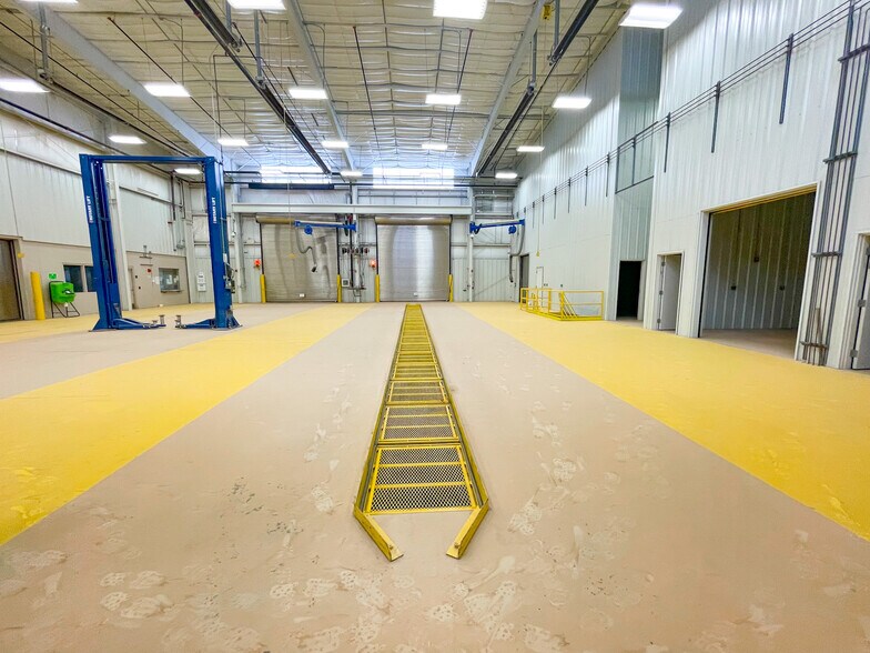 More Photos Of 2625 Co 180 rd, Garden City Manufacturing For Sale