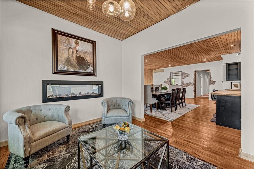 More Photos Of 510 E Madison Ave, Berryville Religious Facility For Sale