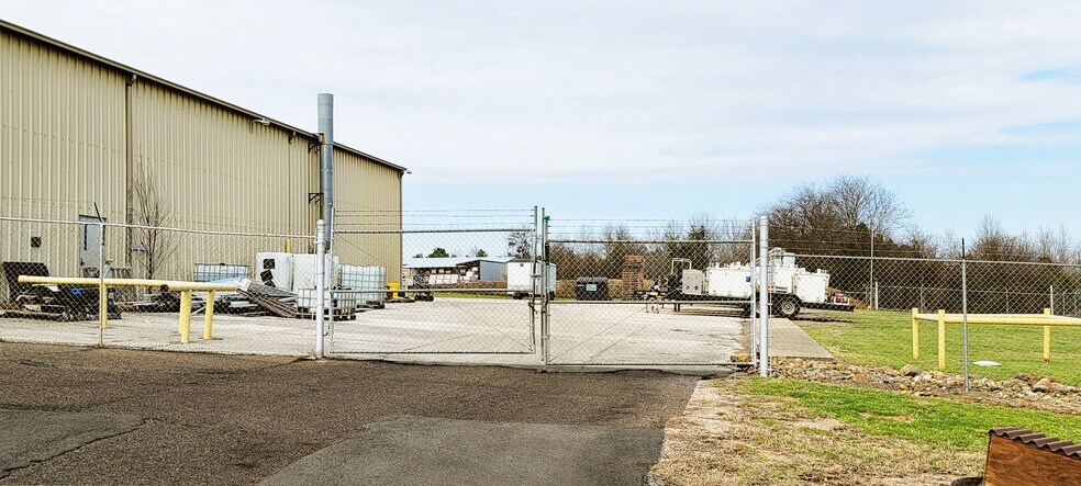 More Photos Of 6099 FM 2767, Tyler Industrial For Lease