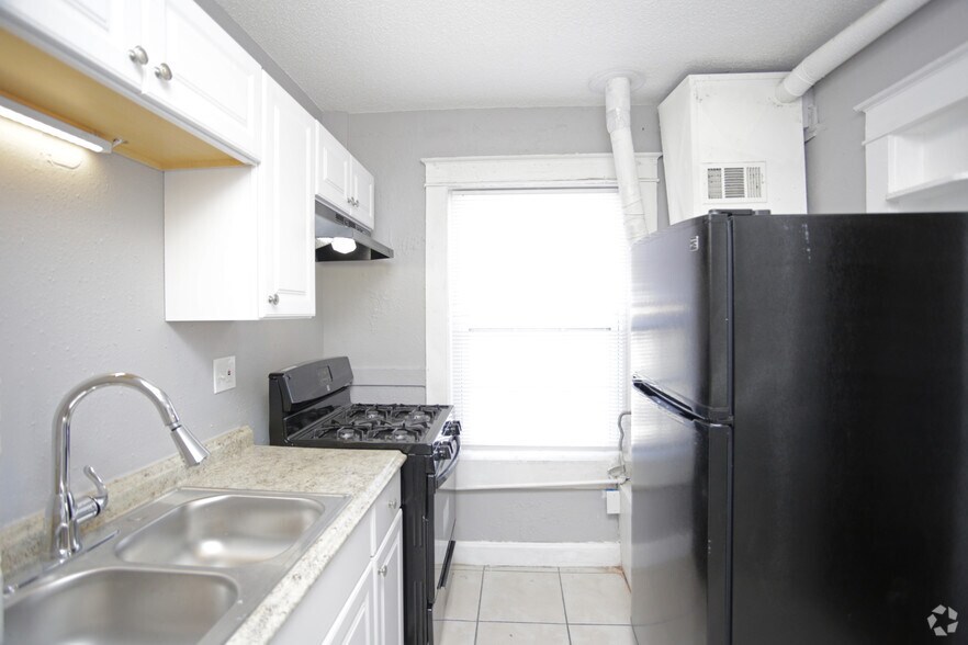 More Photos Of 135 N Lawn Ave, Kansas City Apartments For Sale