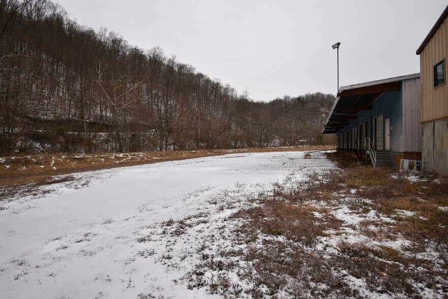 More Photos Of 7260 Ky Route 114, Prestonsburg Warehouse For Sale