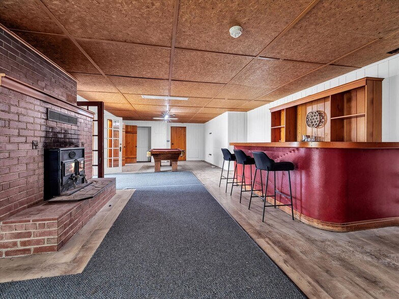 More Photos Of 5041 Guide Meridian, Bellingham Specialty For Sale