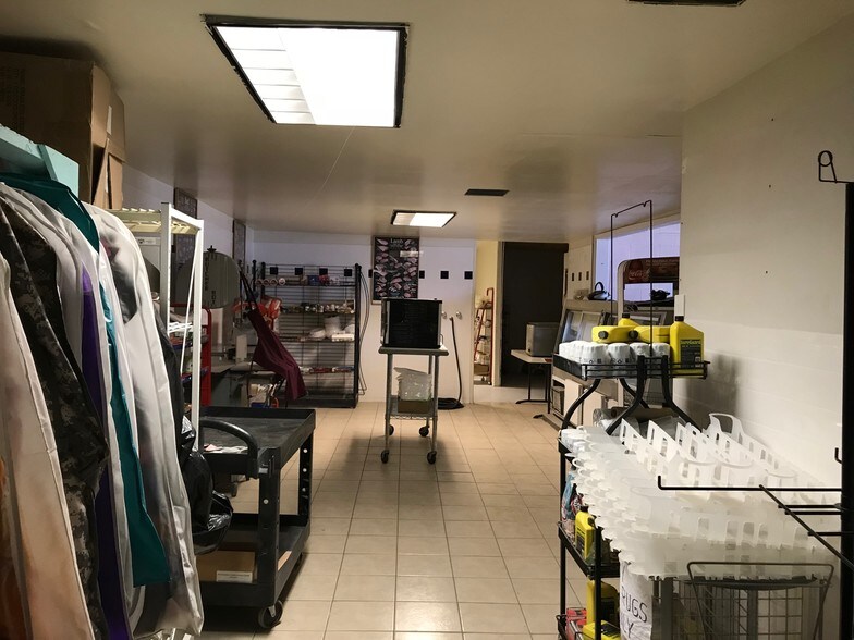 More Photos Of 12690 Pensamiento, San Elizario Convenience Store For Lease
