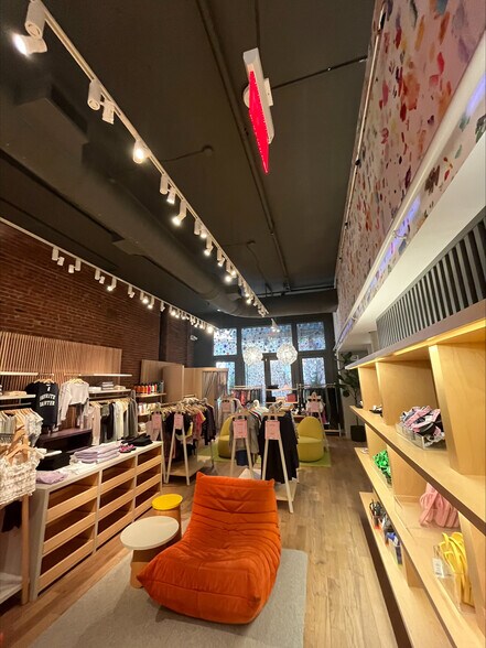 More Photos Of 349-351 Greenwich St, New York Apartments For Lease