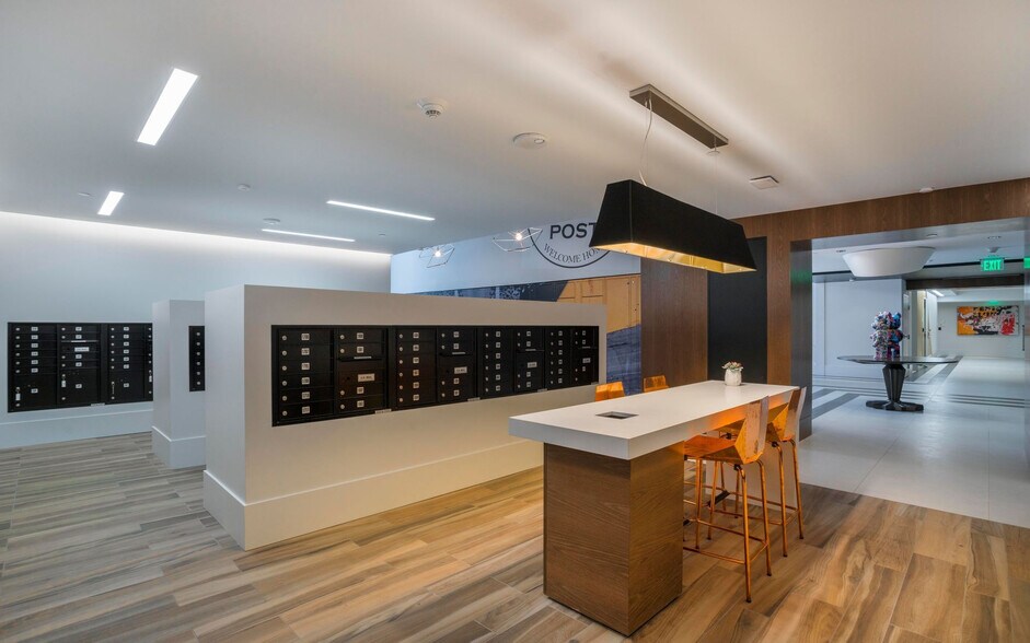 More Photos Of 1501 Island Ave, San Diego Apartments For Lease