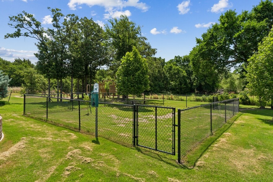 More Photos Of 11514-11529 Cottage Ln, Jones Apartments For Sale