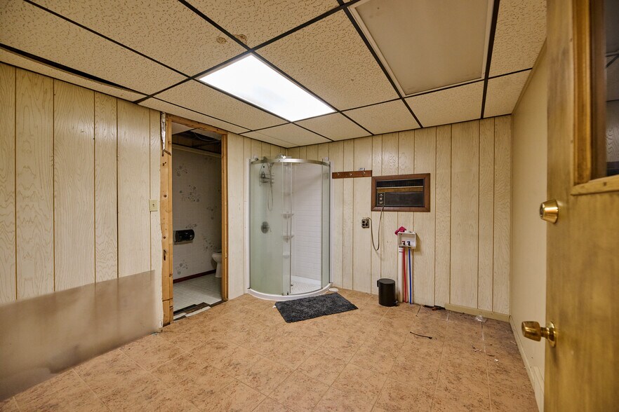 More Photos Of 7464 Sharon Mercer Rd, Mercer General Retail For Sale