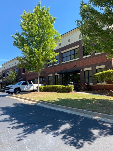 More Photos Of 1384 Buford Business Blvd, Buford Warehouse For Lease
