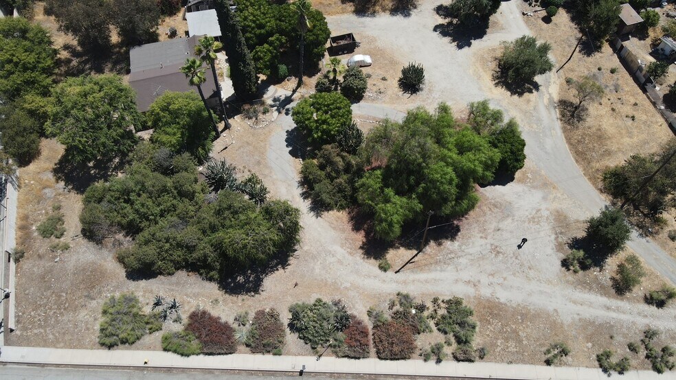 More Photos Of 350 Claremont Blvd, Upland Land For Lease