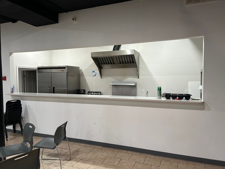 More Photos Of 32-36 Garrett Rd, Upper Darby Township Loft Creative Space For Lease