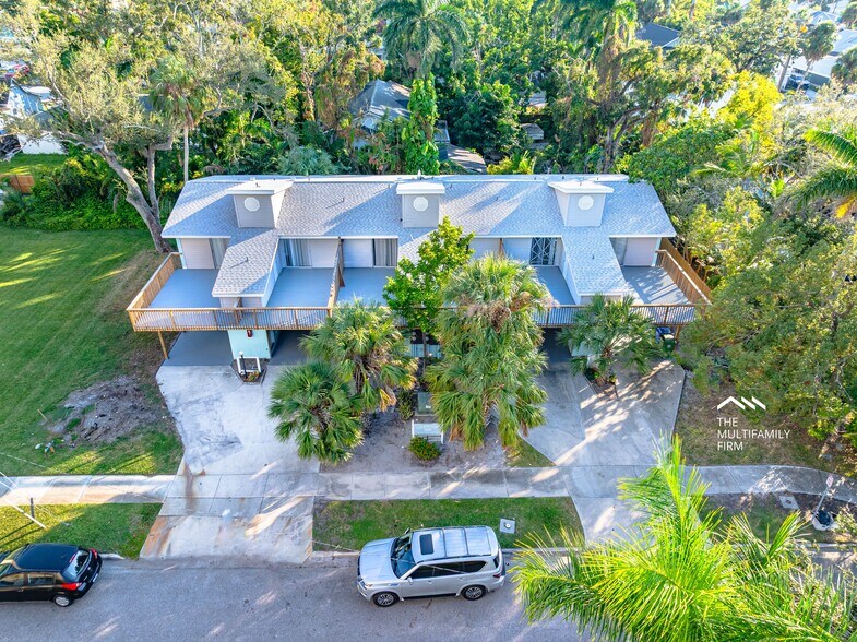 More Photos Of 1559 7th Ave W, Bradenton Apartments For Sale
