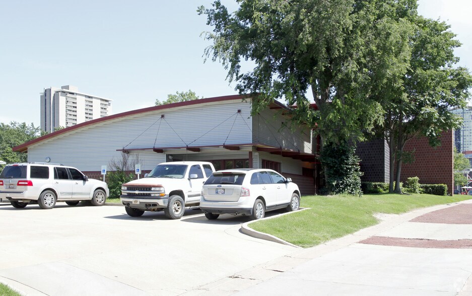 More Photos Of 1401 S Denver Ave, Tulsa Office For Lease