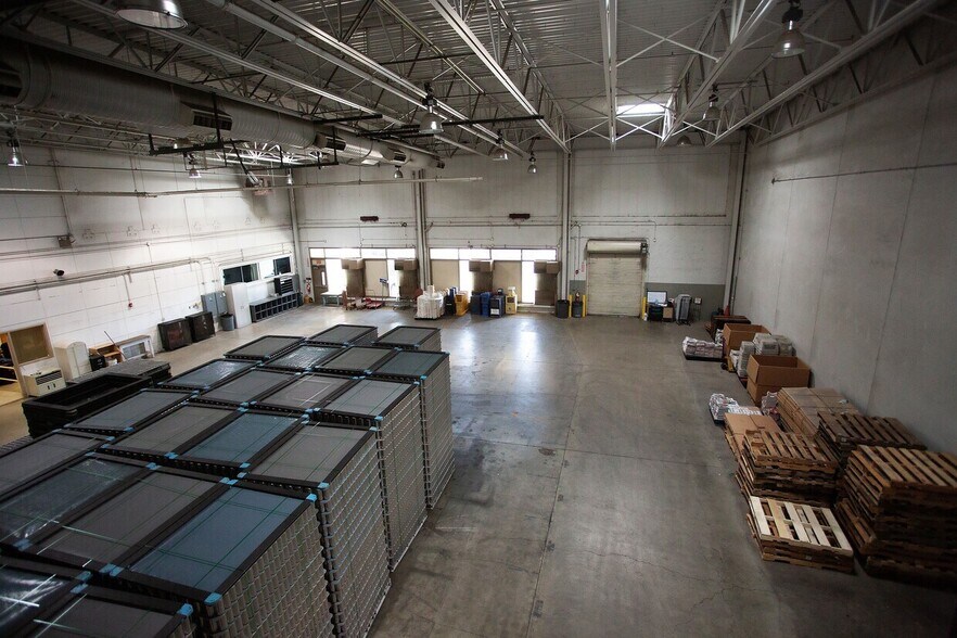 More Photos Of 114 N 4th St, Yakima Flex For Sale