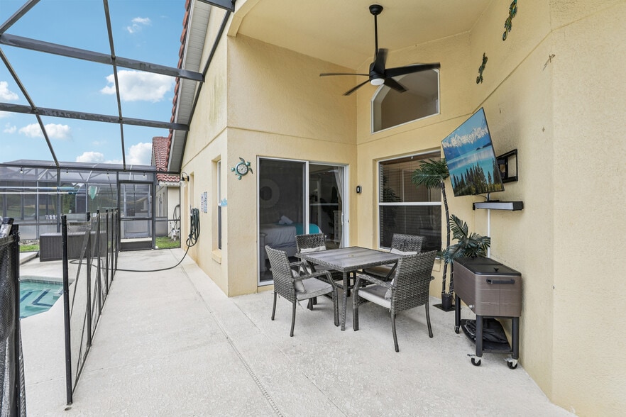 More Photos Of 136 Rosso Dr, Davenport Specialty For Sale