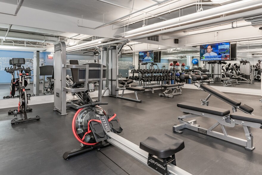 More Photos Of 1 Station Pl, Stamford Office For Lease