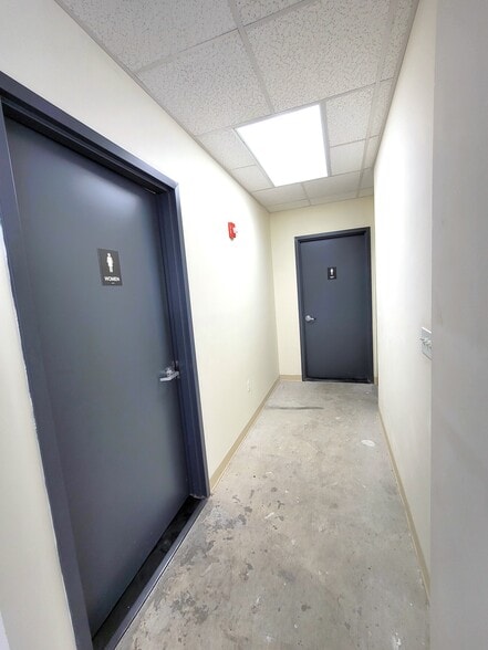 More Photos Of 76-09 Queens Blvd, Elmhurst Office For Lease