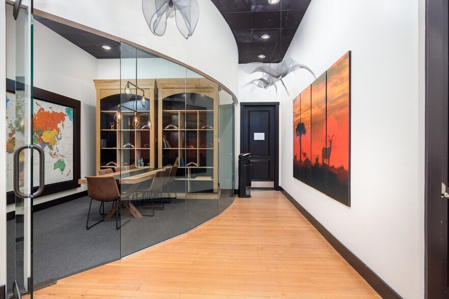 More Photos Of 11 5th St, Petaluma Loft Creative Space For Lease